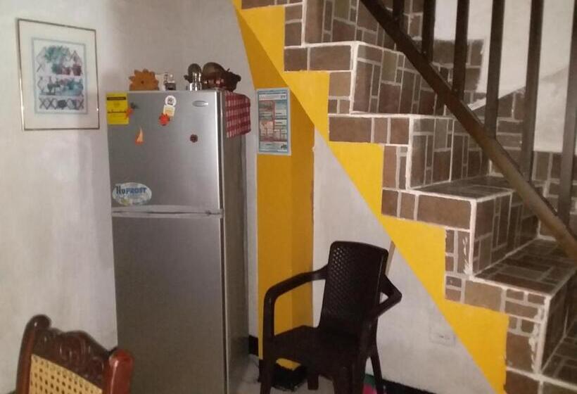 پانسیون Room In Apartment Comfortable Inn Green Sea Villa Helen Kilometres 4 Circunvalar