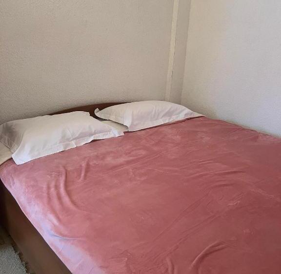 پانسیون Ski Center House Mavrovo