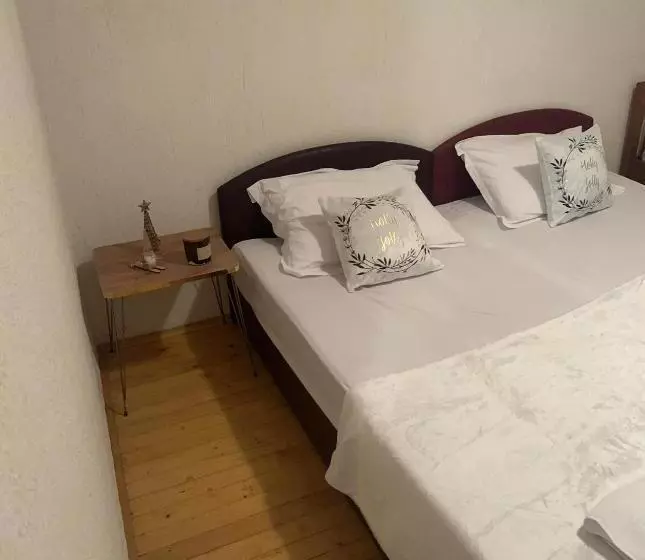 پانسیون Ski Center House Mavrovo