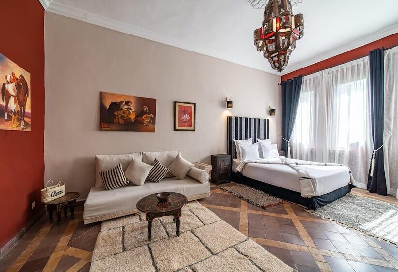 Пансион Villa Chems