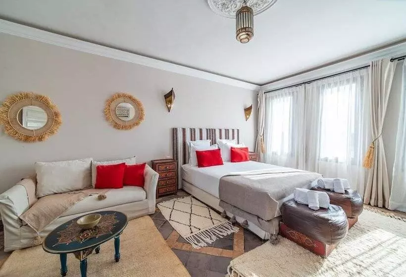 Majatalo Villa Chems