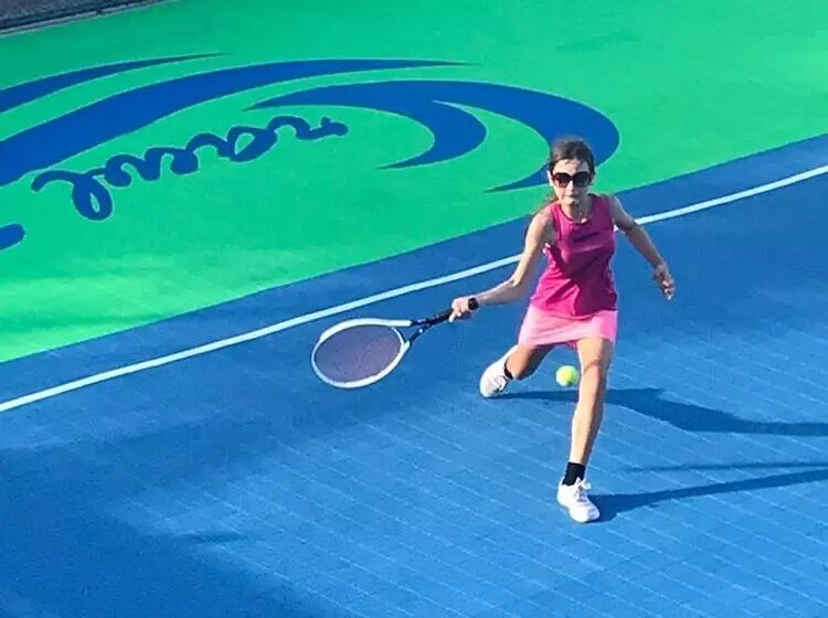 استراحتگاه Crawlbay Suites