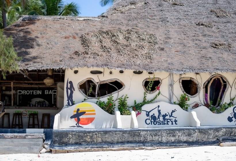 منتجع Kinazu Upepo Beach