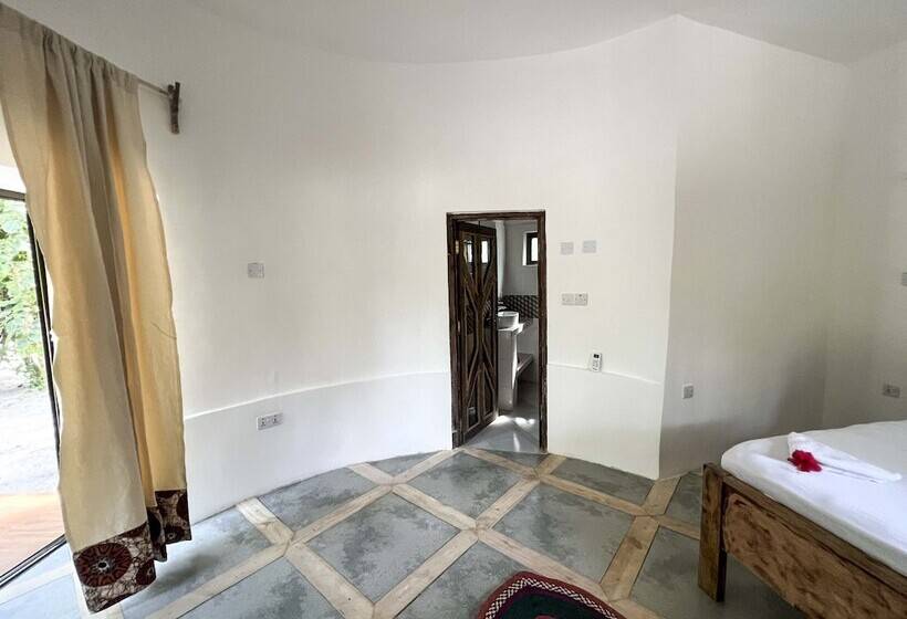 منتجع Kinazu Upepo Beach