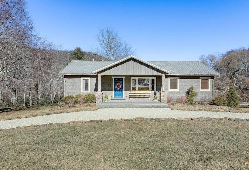 Beautiful Blowing Rock Home W/ Private Deck!