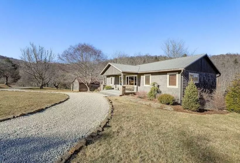 Beautiful Blowing Rock Home W/ Private Deck!