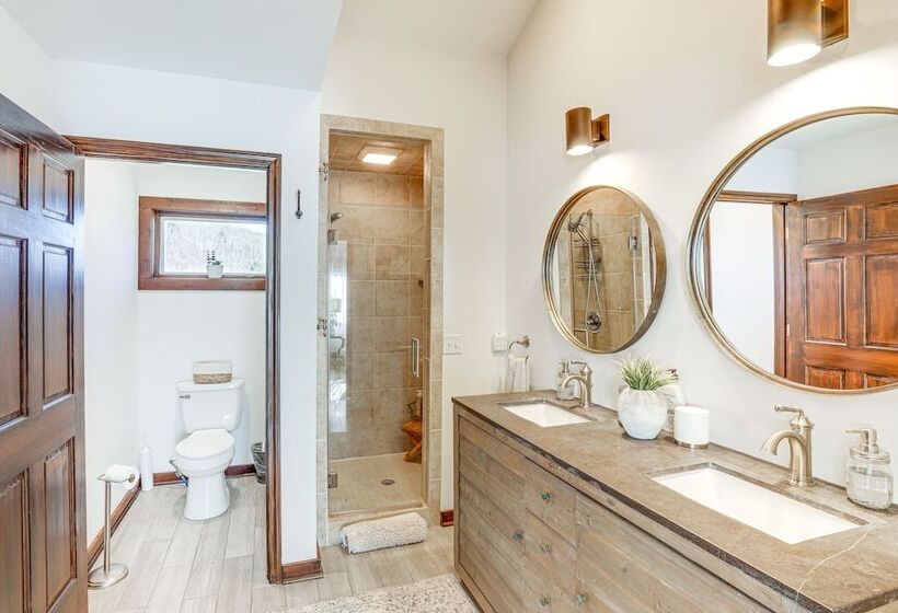 Beautiful Blowing Rock Home W/ Private Deck!