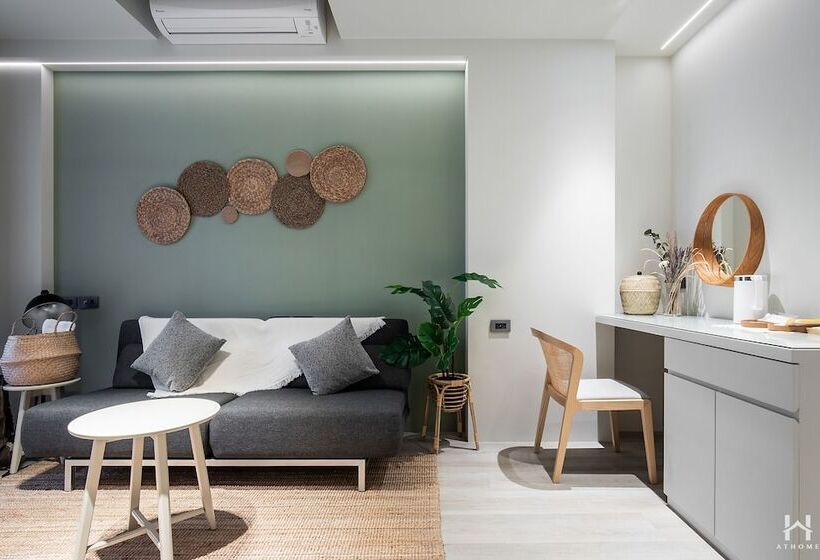 تختخواب و صبحانه Coming Home Apartment