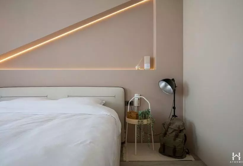 تختخواب و صبحانه Coming Home Apartment