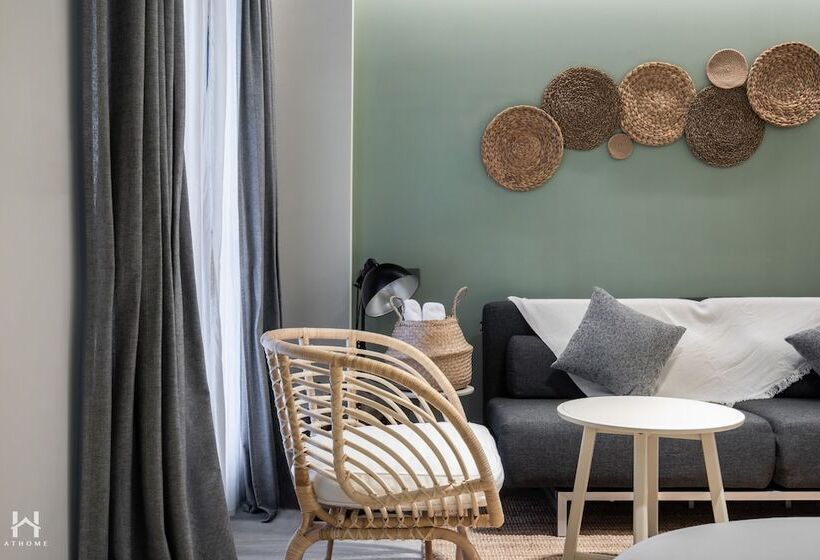 تختخواب و صبحانه Coming Home Apartment