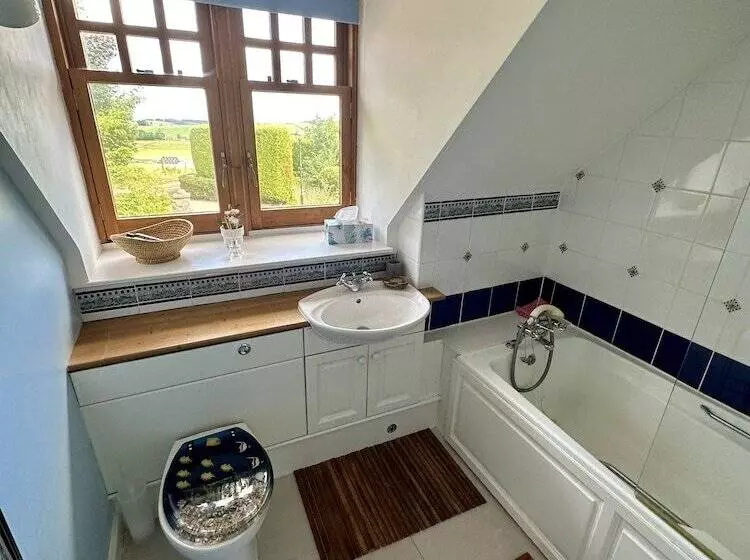 Aamiaismajoitus (B&B) Lurg Lodge