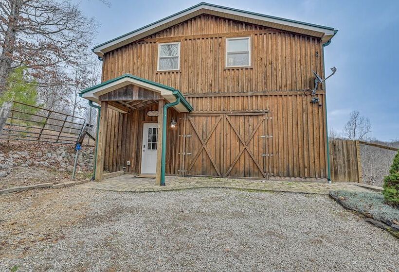 Bee Spring Cabin W/ Arcade Game: Steps To Lake!