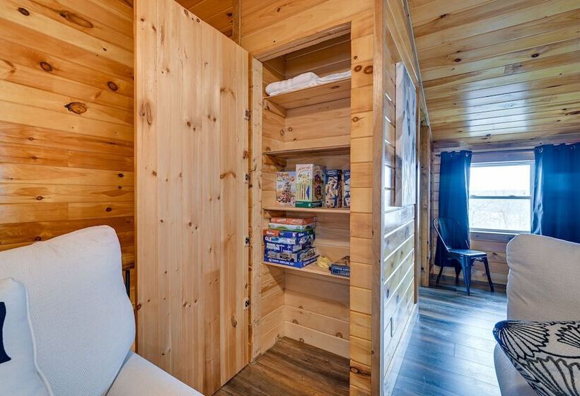 Bee Spring Cabin W/ Arcade Game: Steps To Lake!