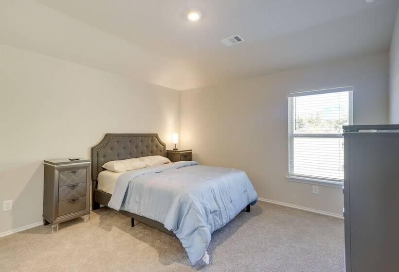 Brand New Spring Home < 1 Mi To Old Town!