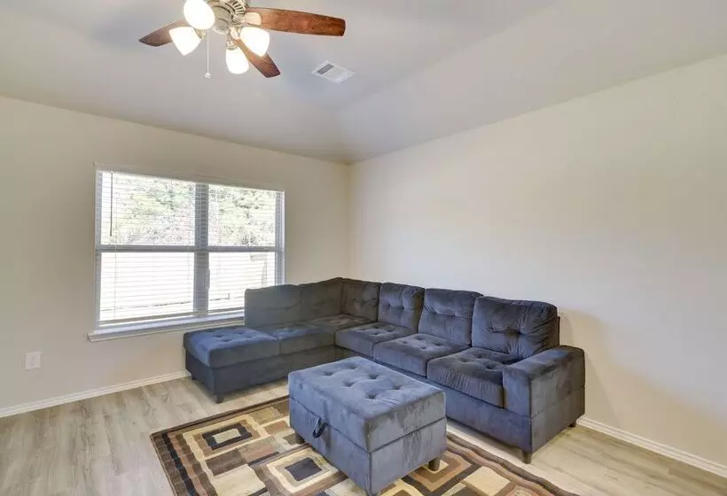 Brand New Spring Home < 1 Mi To Old Town!