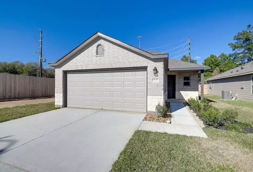 Brand New Spring Home < 1 Mi To Old Town!