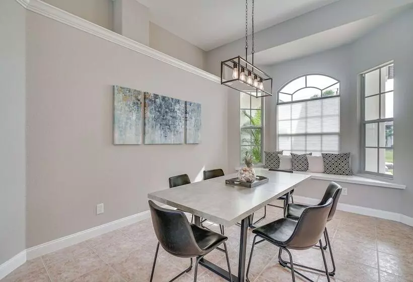 Canal Front Home In Sw Cape Coral W/ Private Pool