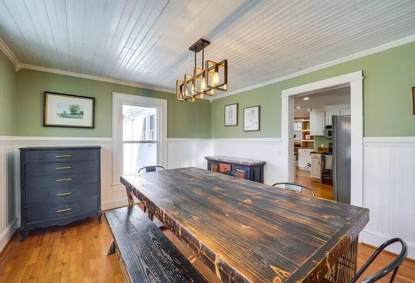 Classic Vilas Home ~ 9 Mi To Downtown Boone
