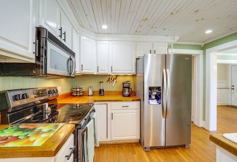 Classic Vilas Home ~ 9 Mi To Downtown Boone