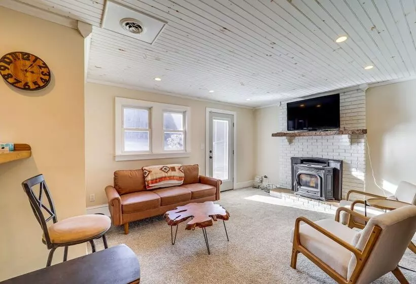 Classic Vilas Home ~ 9 Mi To Downtown Boone