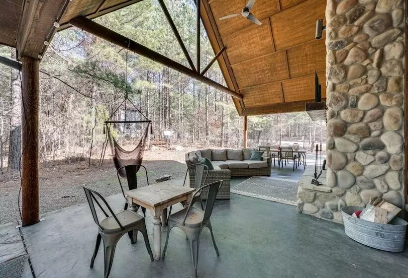 Family Friendly Broken Bow Cabin W/ Game Room!
