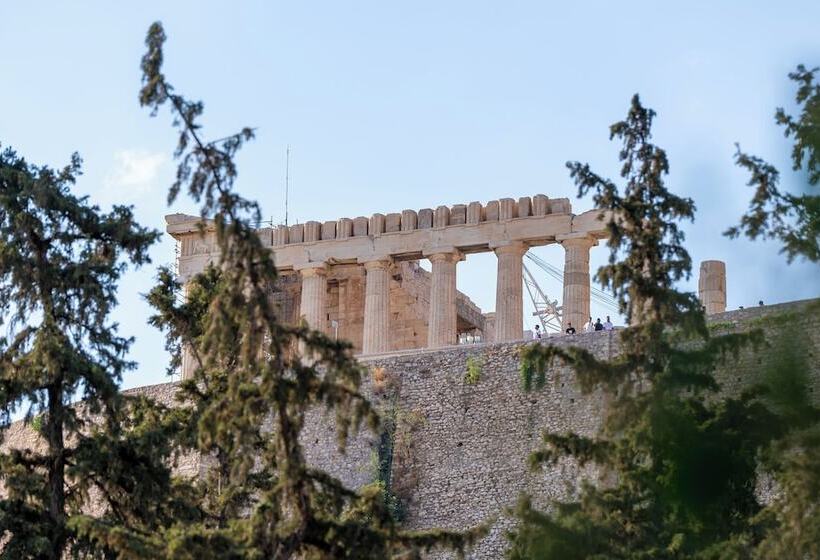 Hestia Kolokotroni 23