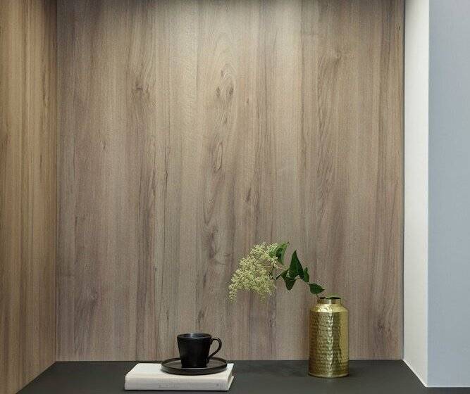 Hestia Kolokotroni 23