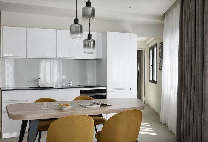 Hestia Kolokotroni 23