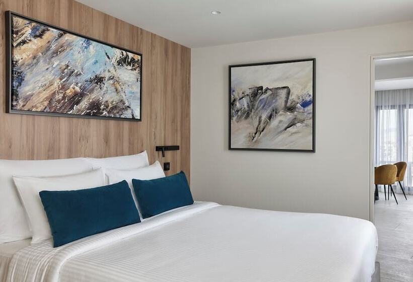 Hestia Kolokotroni 23