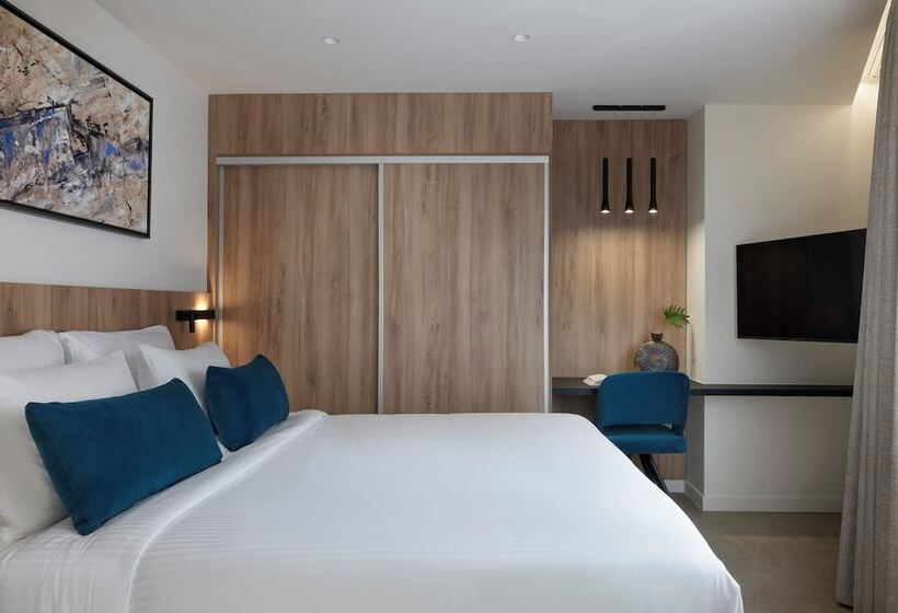 Hestia Kolokotroni 23