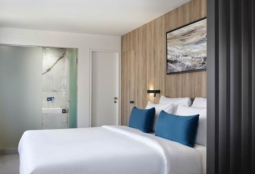 Hestia Kolokotroni 23