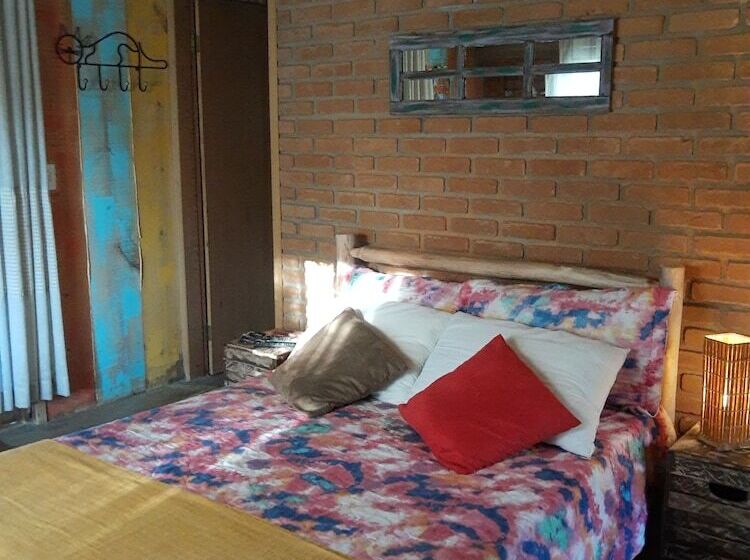 Хостел Chalés Karunâ