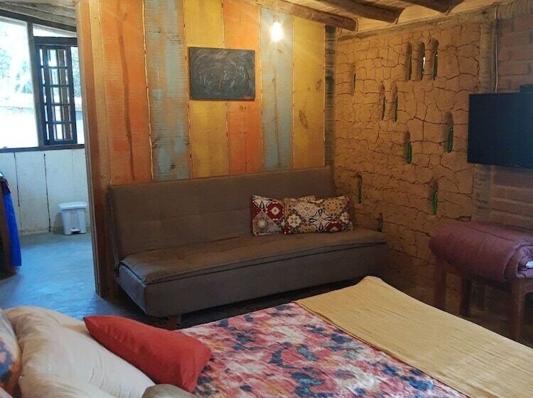 Хостел Chalés Karunâ