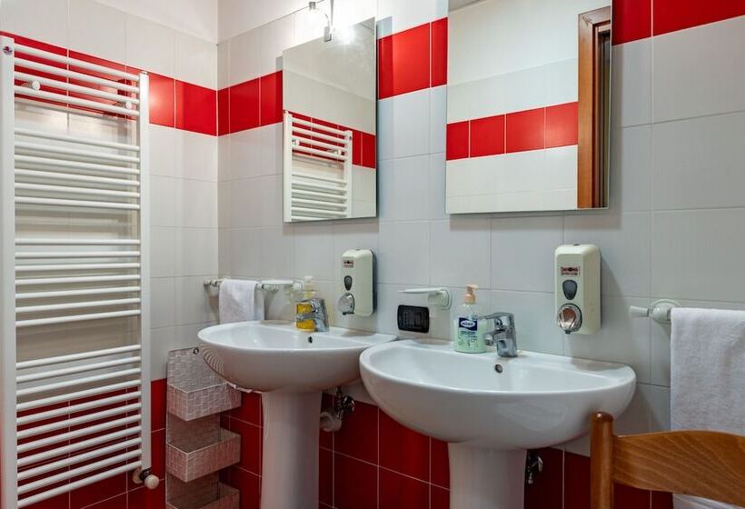 簡易ホテル Pilgrim S House By Alterego