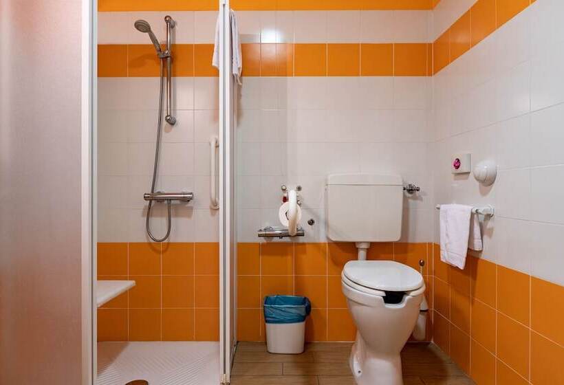 簡易ホテル Pilgrim S House By Alterego