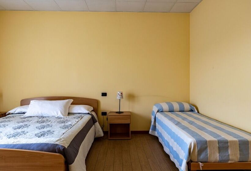 簡易ホテル Pilgrim S House By Alterego