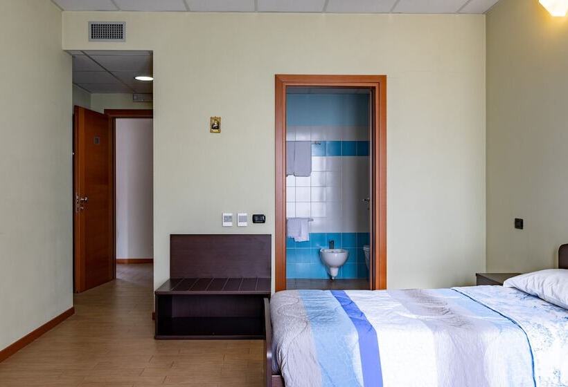 簡易ホテル Pilgrim S House By Alterego