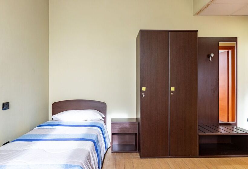 簡易ホテル Pilgrim S House By Alterego