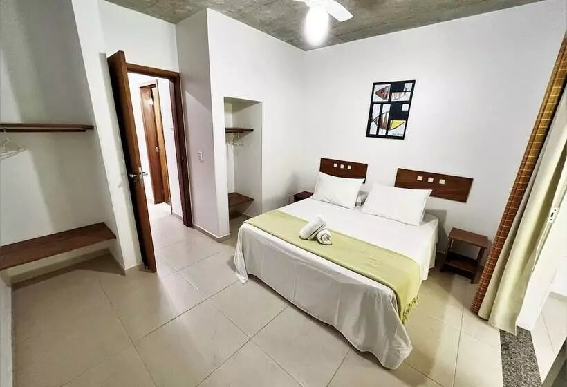 簡易ホテル Residencial Sunset   Praia Da Lagoinha Com Vista Para O Mar