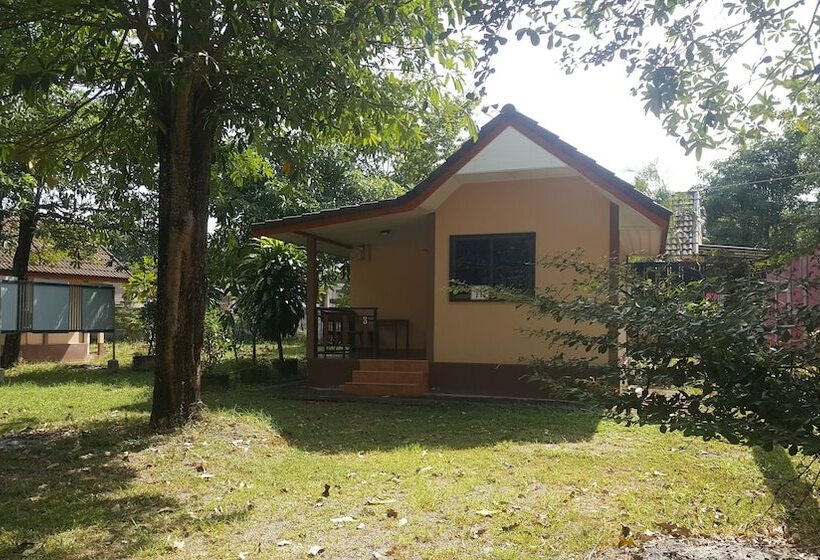 Hotel Chok Amorn Resort