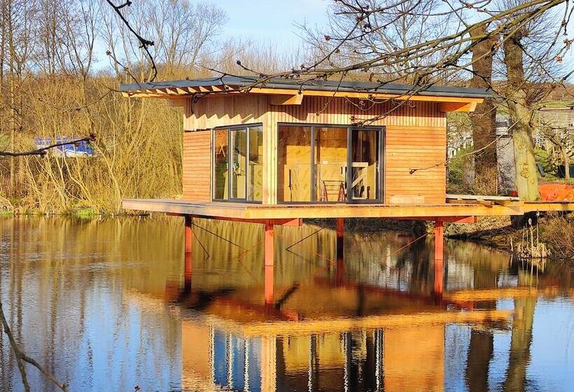 Отель Denkmalgeschütztes Rittergut Hexenburg