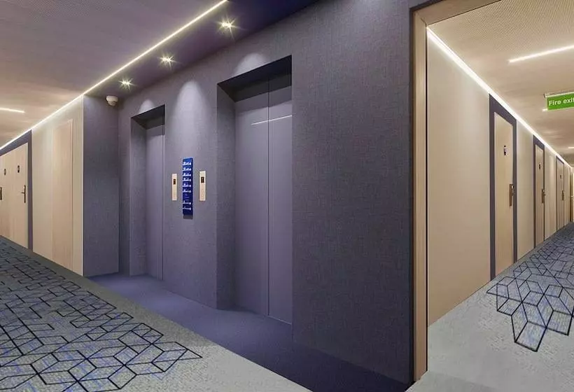 هتل Holiday Inn Express Porto Boavista, An Ihg