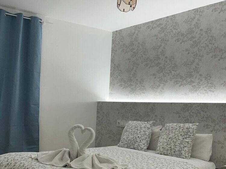 هتل Hostal New Dream Madrid