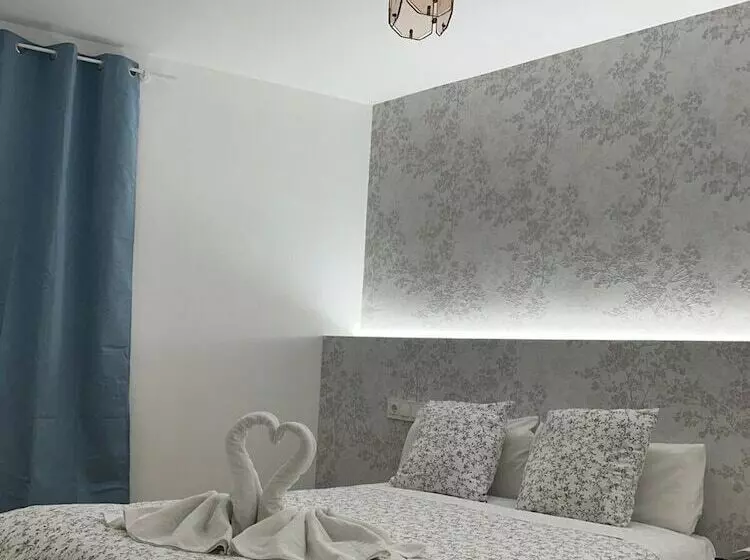 هتل Hostal New Dream Madrid