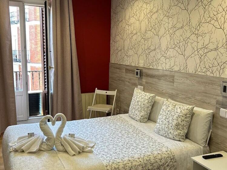 هتل Hostal New Dream Madrid
