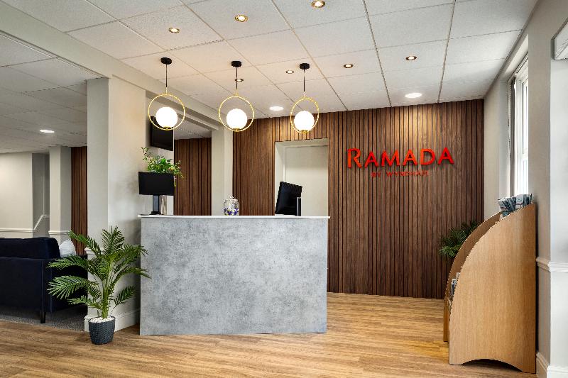 فندق Ramada By Wyndham Cheltenham