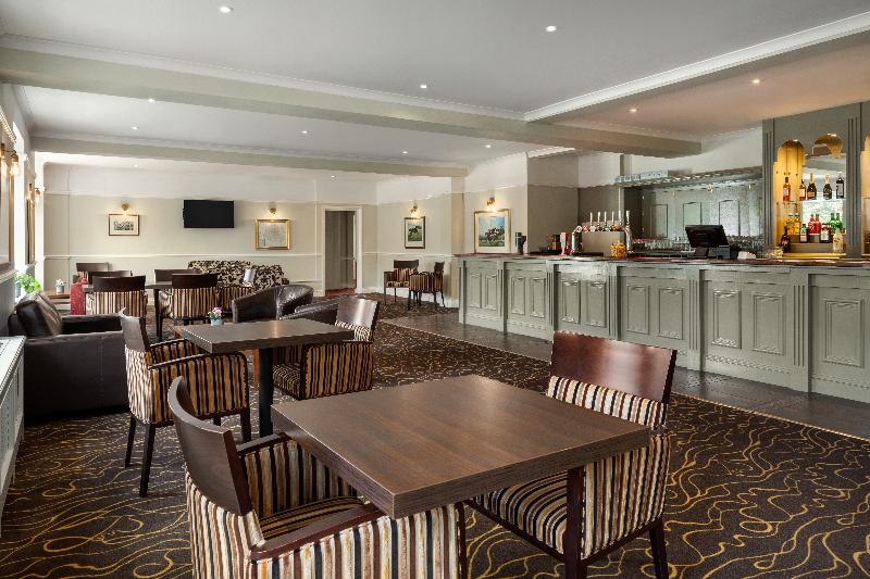 فندق Ramada By Wyndham Cheltenham