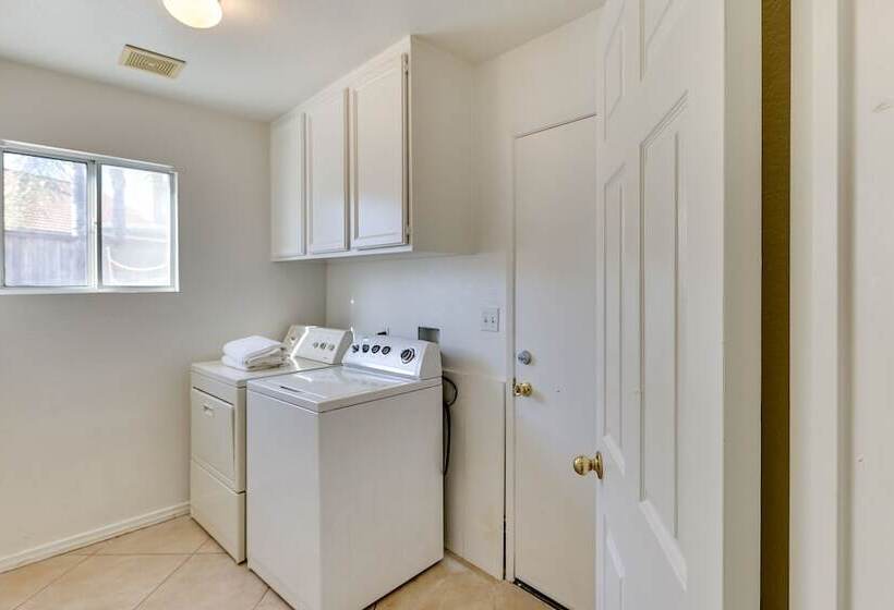 Lake Elsinore Home W/ Pool 44 Mi To Disneyland!