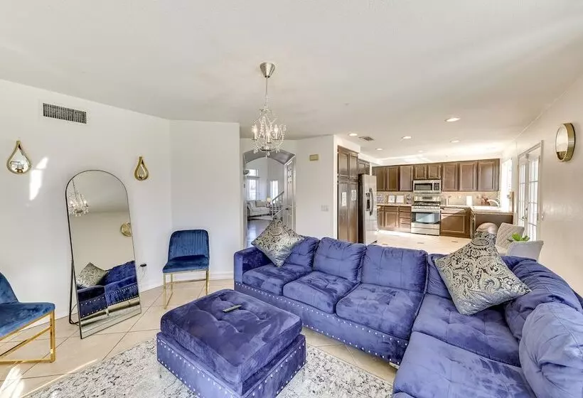 Lake Elsinore Home W/ Pool   44 Mi To Disneyland!