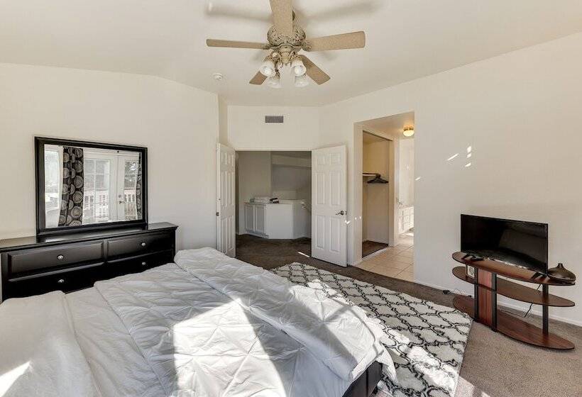 Lake Elsinore Home W/ Pool 44 Mi To Disneyland!